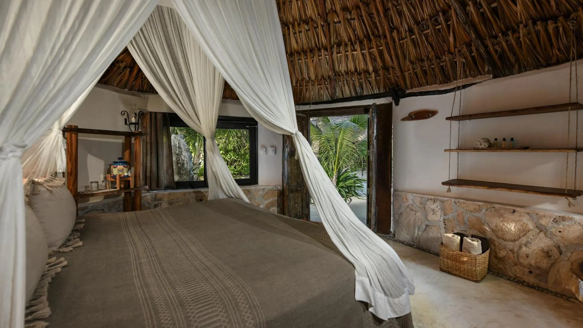 Hotel Diamante K - Inside Tulum National Park Messico