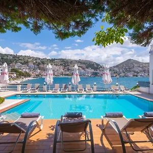 Hotel Palma Sarandë